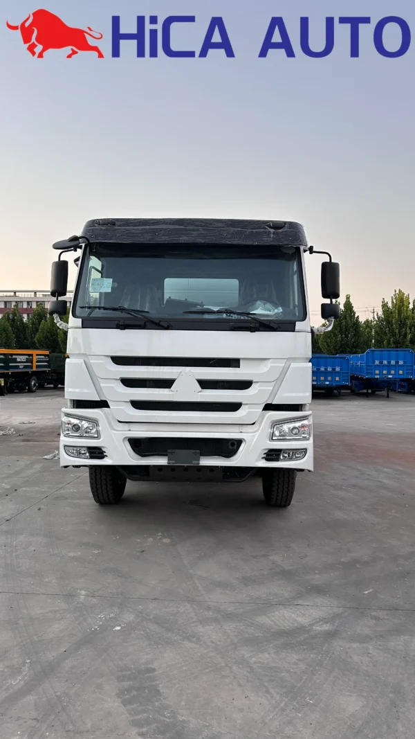 Front view of HOWO 8x4 fuel tanker truck with 371HP engine by HICA AUTO