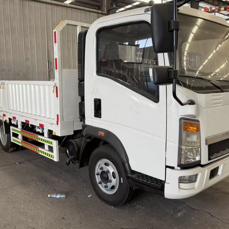 White SINOTRUK HOWO 4x2 light cargo truck front side view for sale - HICA Vehicle